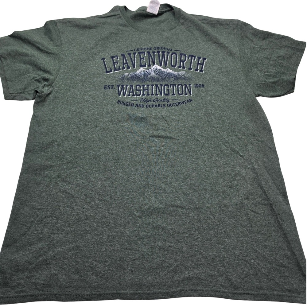 Delta Pro Weight Leavenworth Washington T-Shirt Green Heather Unisex Large